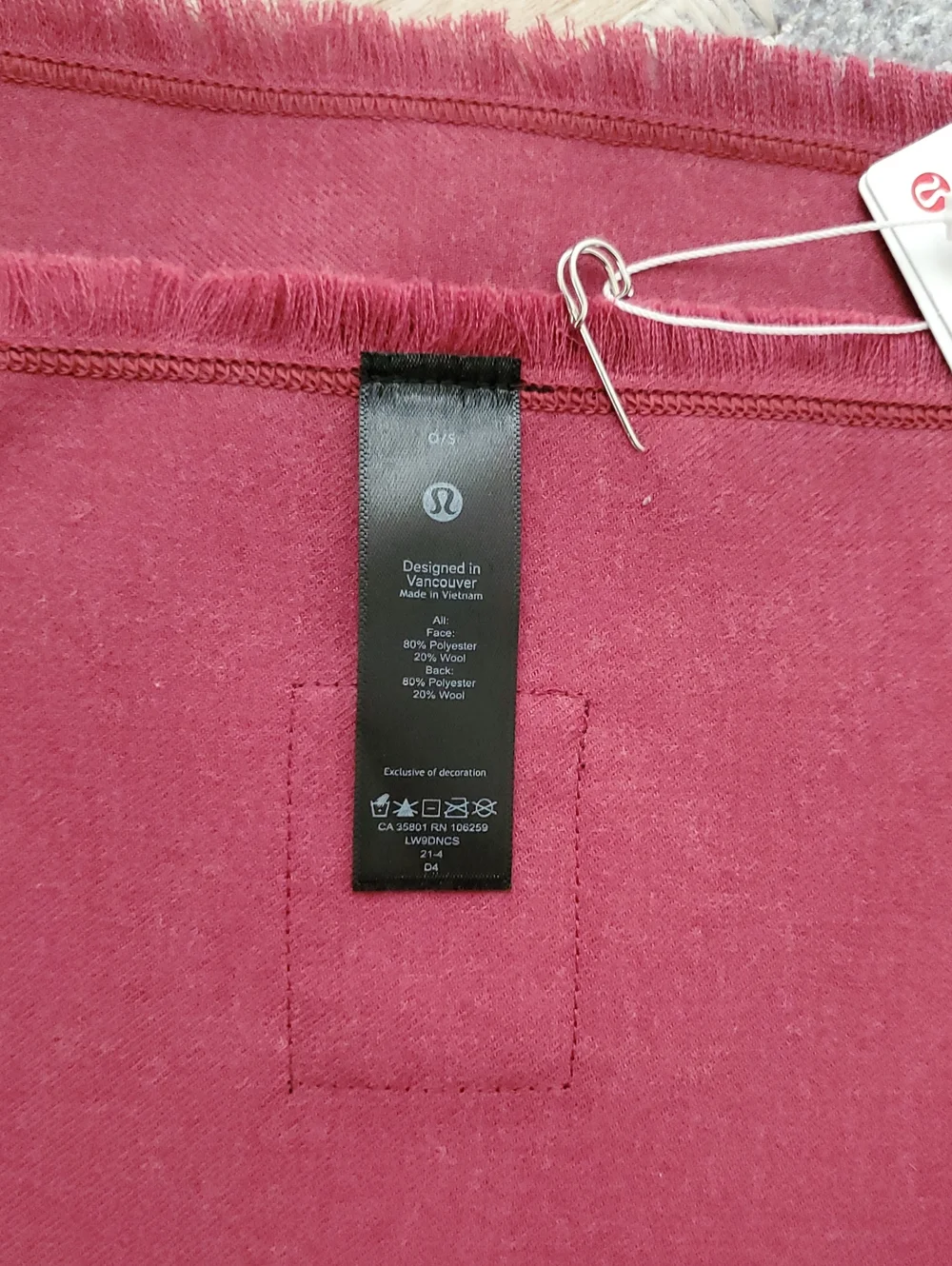 NWT Lululemon Wool-Blend Scarf Wrap Heathered Mulled Wine